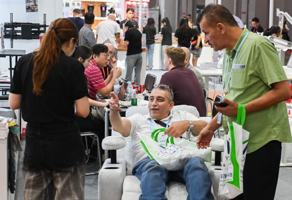 Compradores internacionais na Canton Fair
