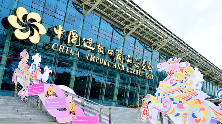 Fachada do Canton Fair Complex — Guangzhou, China